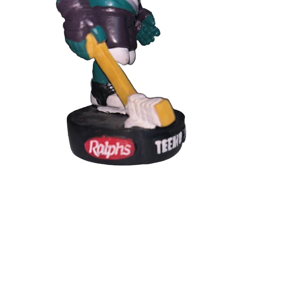 Vintage‎ Mighty Ducks Teemu Selanne 2001 Bobblehead super rare bd&a - Picture 6 of 7